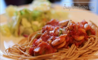healthy vegetarian spaghetti sauce with whole grain noodles